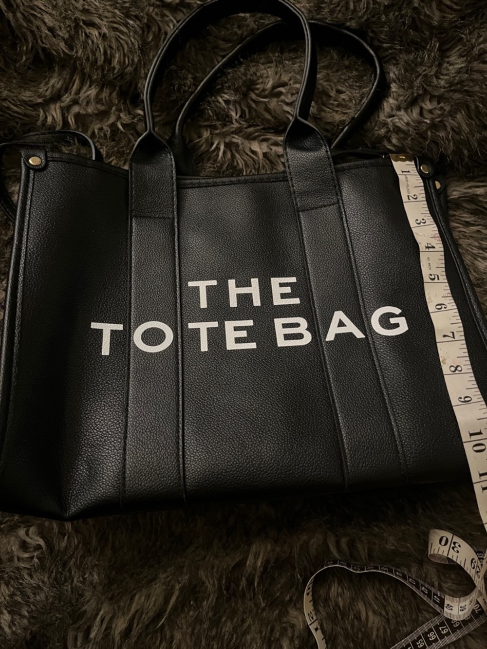 The Tote Bag Black -Style Carryall